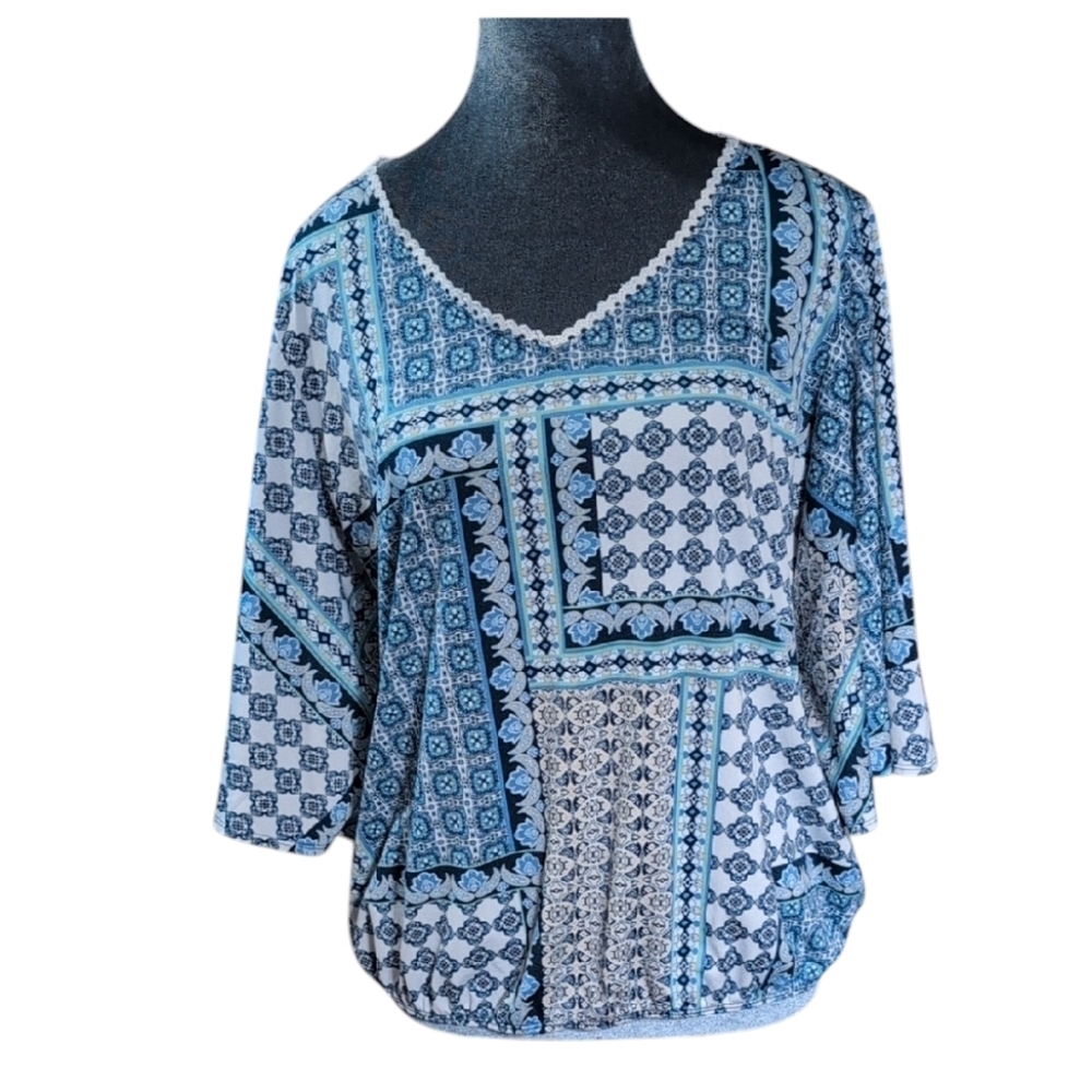 New Directions Blue Print Bat Wing Bouse Top Size Large